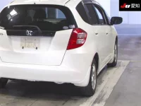 Honda FIT лот № 30329 оценка 3.5  с аукциона в Японии 7