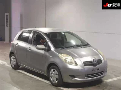 Toyota VITZ  с аукциона в Японии