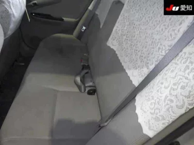 Toyota COROLLA AXIO  с аукциона в Японии