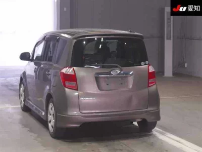 Toyota RACTIS  с аукциона в Японии