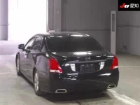 Toyota CROWN лот № 30386 оценка 3.5  с аукциона в Японии 1