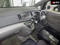 Toyota ISIS лот № 30369 оценка 3.5  с аукциона в Японии 2