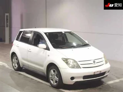 Toyota IST