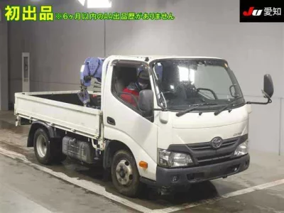 Toyota DYNA  с аукциона в Японии