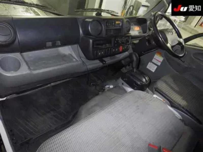 Toyota DYNA  с аукциона в Японии