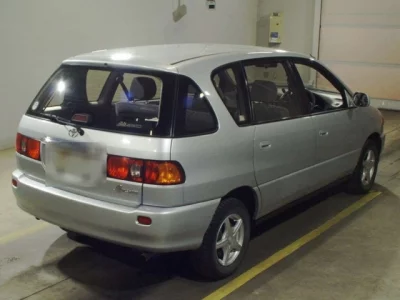 Toyota Ipsum