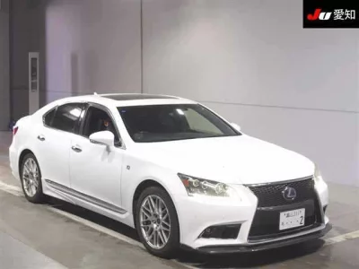 Lexus LS600h