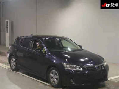 Lexus CT  с аукциона в Японии