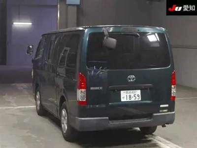 Toyota HiAce Van