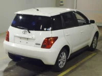 Toyota IST лот № 7173 оценка 3.5  с аукциона в Японии 1