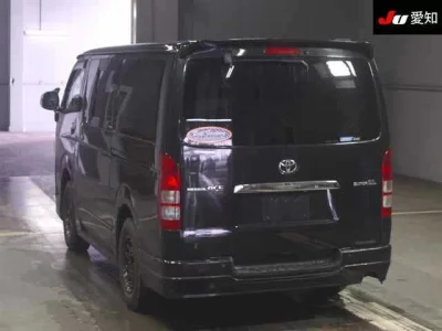 Toyota HiAce Van