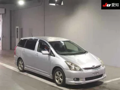Toyota WISH  с аукциона в Японии