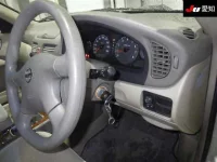 Nissan SYLPHY лот № 30549 оценка 4  с аукциона в Японии 4