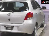 Toyota VITZ лот № 30692 оценка 3.5  с аукциона в Японии 7
