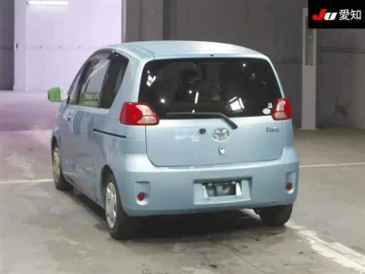 Toyota PORTE  с аукциона в Японии