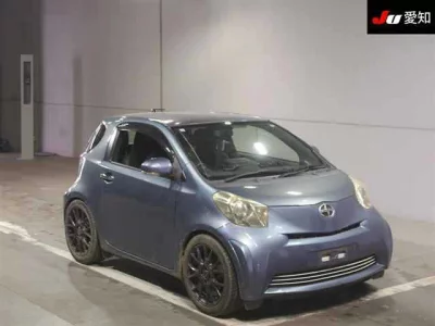Toyota iQ