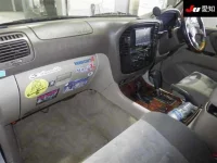 Toyota LAND CRUISER лот № 30444 оценка 3.5  с аукциона в Японии 2