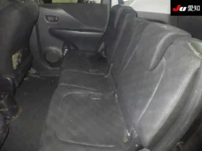 Toyota RACTIS  с аукциона в Японии