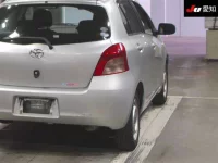 Toyota VITZ лот № 30462 оценка 3.5  с аукциона в Японии 7