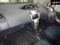 Toyota VITZ лот № 30462 оценка 3.5  с аукциона в Японии 2