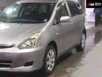 Toyota WISH лот № 251 оценка 3.5  с аукциона в Японии 6