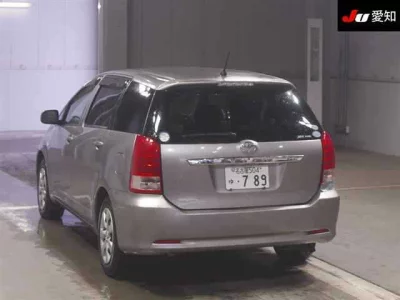 Toyota WISH  с аукциона в Японии