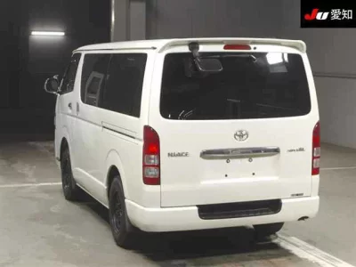 Toyota HiAce Van