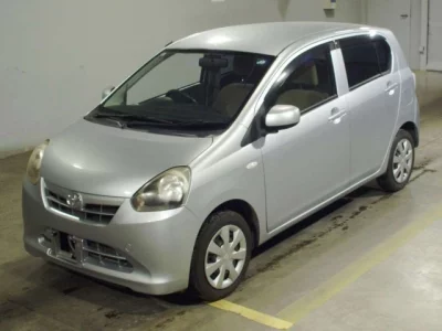 Toyota PIXIS EPOCH  с аукциона в Японии