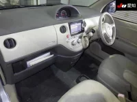 Toyota SIENTA лот № 30649 оценка 3.5  с аукциона в Японии 2