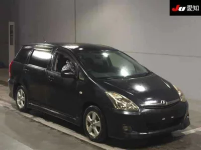 Toyota WISH  с аукциона в Японии