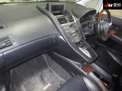 Lexus HS  с аукциона в Японии