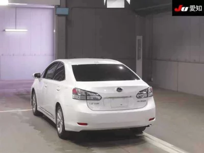 Lexus HS  с аукциона в Японии