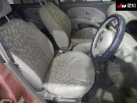 Nissan MARCH лот № 30572 оценка 3.5  с аукциона в Японии 5