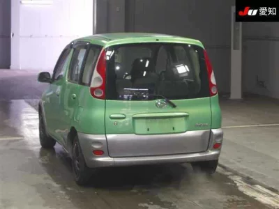 Toyota FUNCARGO  с аукциона в Японии