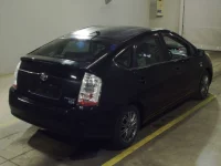 Toyota Prius лот № 7235 оценка 3  с аукциона в Японии 1