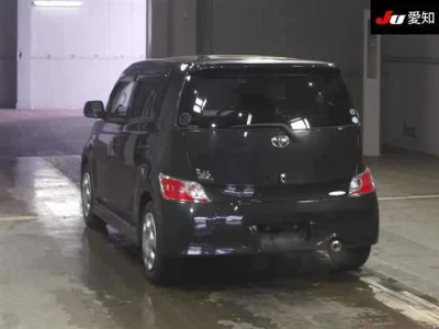 Toyota BB  с аукциона в Японии