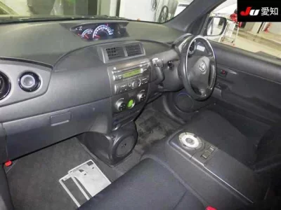 Toyota BB  с аукциона в Японии