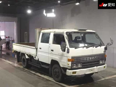Toyota DYNA  с аукциона в Японии