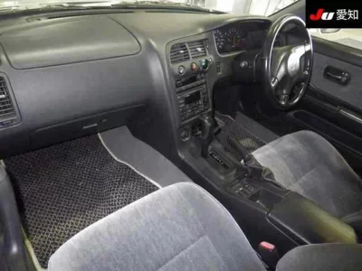 Nissan SKYLINE  с аукциона в Японии