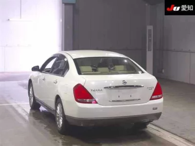 Nissan TEANA