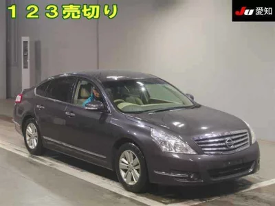 Nissan TEANA