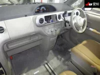 Toyota PORTE лот № 30976 оценка 3.5  с аукциона в Японии 2