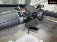 Toyota Prius лот № 30947 оценка 3.5  с аукциона в Японии 2