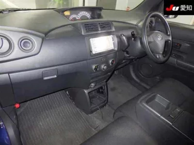 Toyota BB  с аукциона в Японии