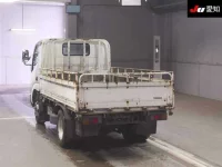 Toyota DYNA лот № 4335 оценка 3.5  с аукциона в Японии 1