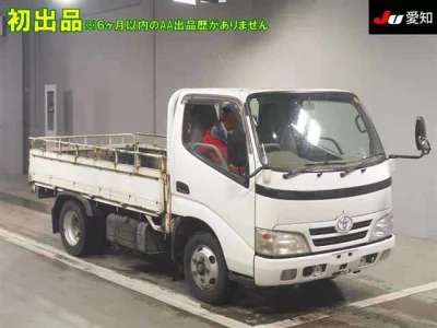 Toyota DYNA  с аукциона в Японии