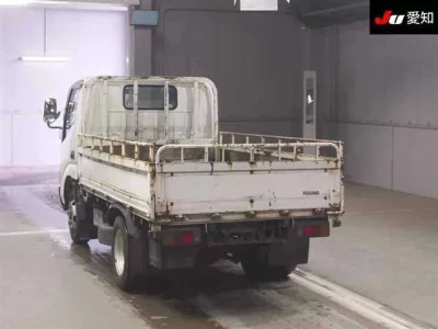 Toyota DYNA  с аукциона в Японии