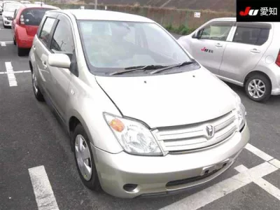 Toyota IST