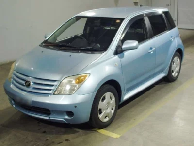 Toyota IST