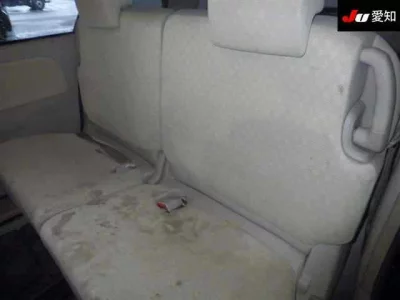 Toyota SIENTA  с аукциона в Японии